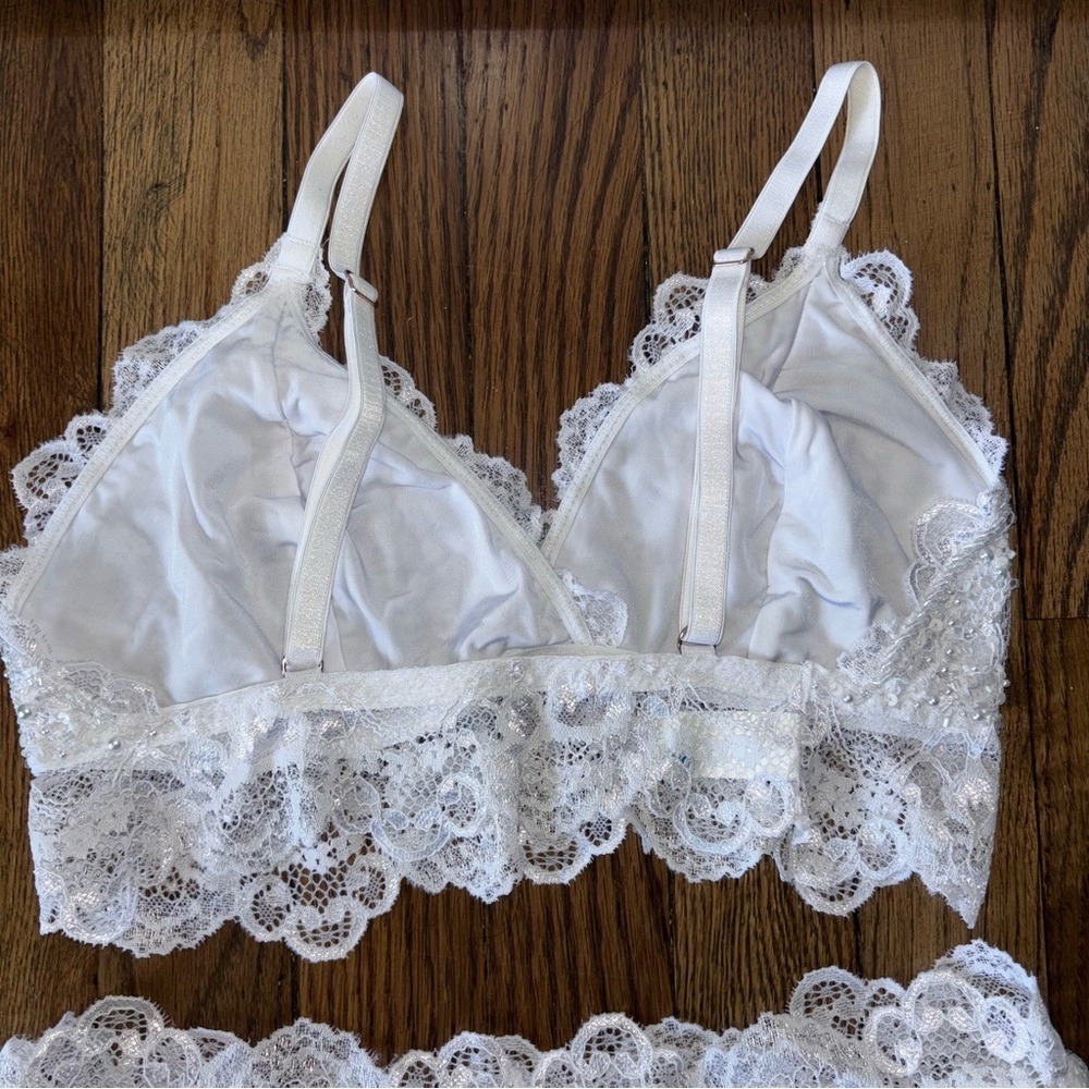 Valisere Women's Elegant Set Embroidery White Outfits & Sets Size M - Picture 13 of 17
